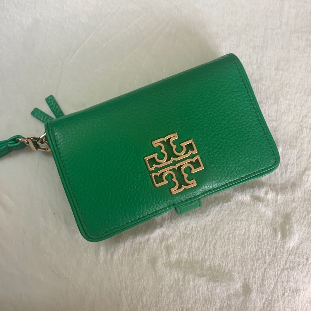 Green Tory Burch wristlet wallet